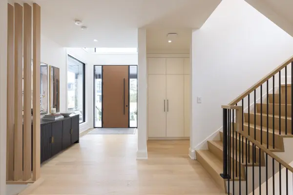 540 Patricia DR, Oakville, ON L6K 1M2