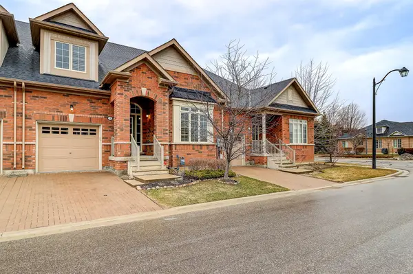 3 Alamode RD, Brampton, ON L6R 3Z8