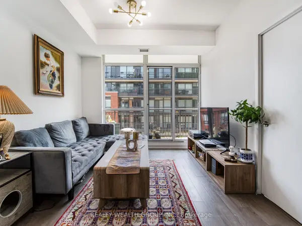 3091 Dufferin ST #610, Toronto W04, ON M6A 0C4