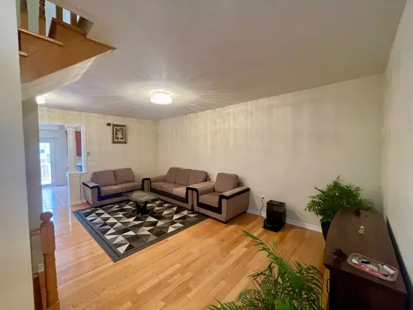 42 Crystalview CRES ##Upper, Brampton, ON L6P 2R7