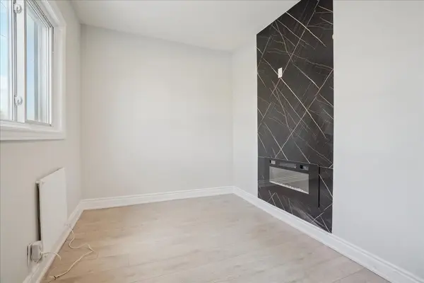 510 Britannia AVE, Hamilton, ON L8H 1Z6