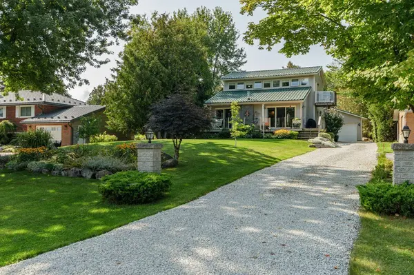 142 Lakeshore RD S, Meaford, ON N4L 0A7