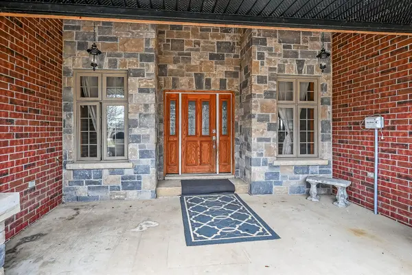 393 Old Onondaga RD E, Brant, ON N3T 5L4