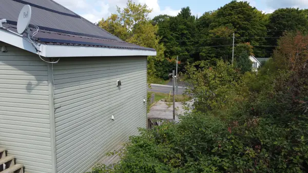 9 WEST RD, Huntsville, ON P1H 1K9