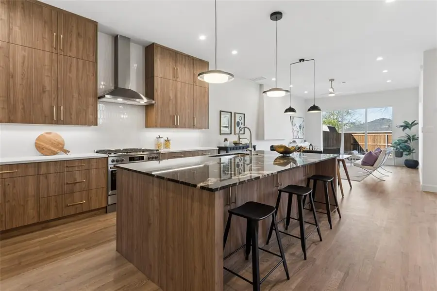 6607 Roper Street, Dallas, TX 75209