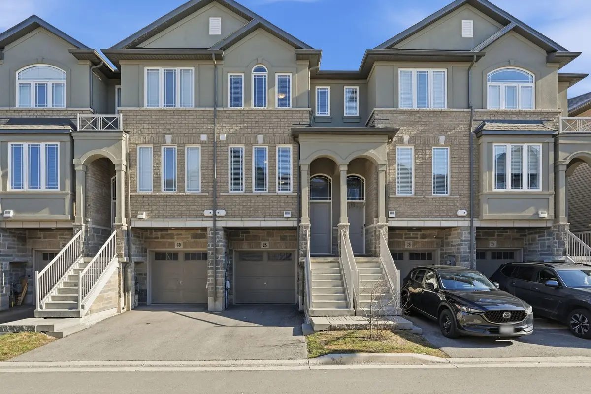 28 Aqua LN, Hamilton, ON L0R 1P0