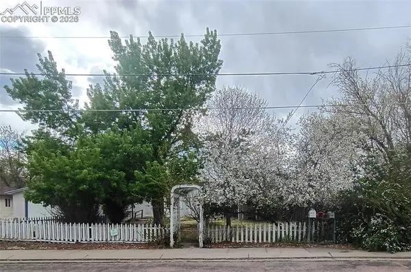 613 Barrett AVE, Canon City, CO 81212