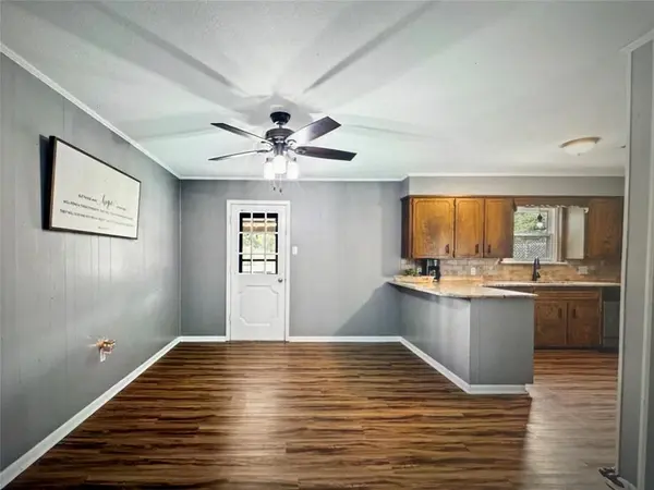 521 Wood, Axtell, TX 76624