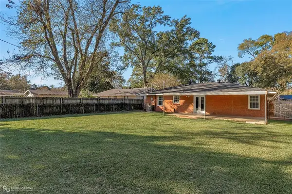 815 E Washington Street, Shreveport, LA 71104