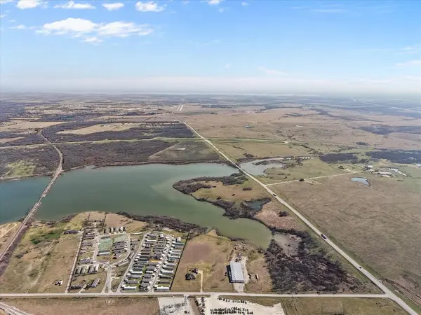 1141 Lake Halbert Road, Corsicana, TX 75109