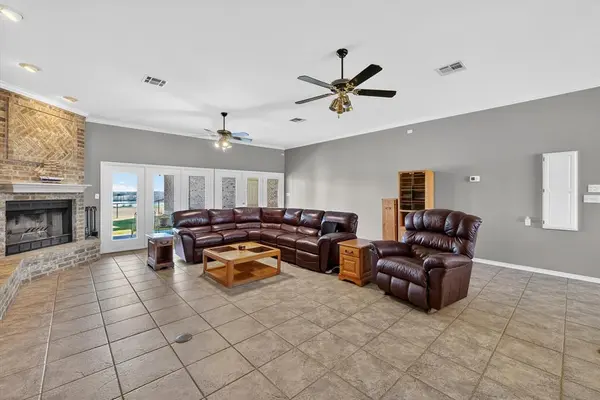 1141 Lake Halbert Road, Corsicana, TX 75109