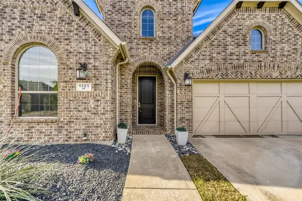 1121 7th Street, Argyle, TX 76226