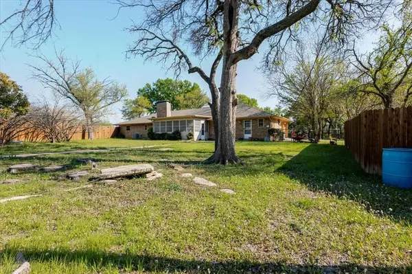 3700 Indian Camp Road, Willow Park, TX 76087