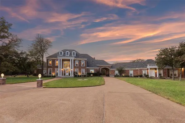 385 Meadow View Drive, Argyle, TX 76226