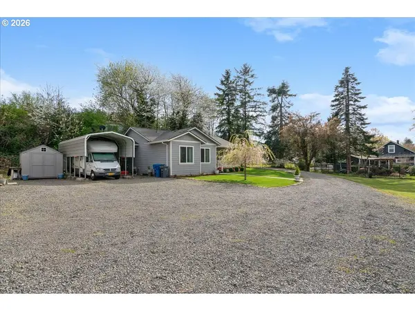 622 SE 4TH AVE, Mill City, OR 97360