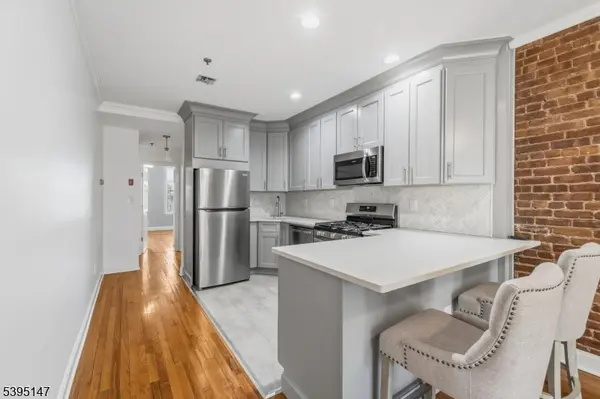 919 Park Ave #3R, Hoboken City, NJ 07030