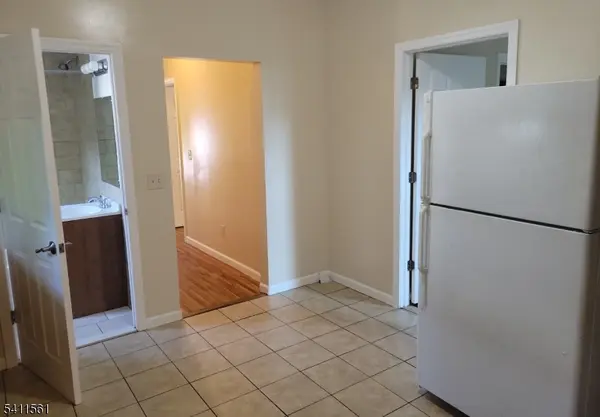 172 9Th St, Passaic City, NJ 07055