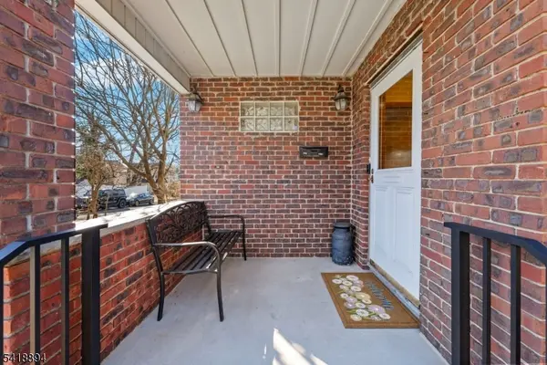 24 Maple Ave, Waldwick Boro, NJ 07463