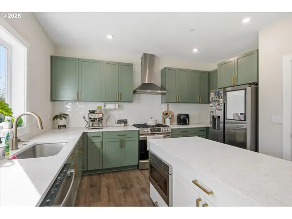 2059 SE 176TH AVE, Portland, OR 97233