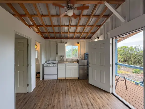 94-6410 HOLOWAI ST, Naalehu, HI 96772