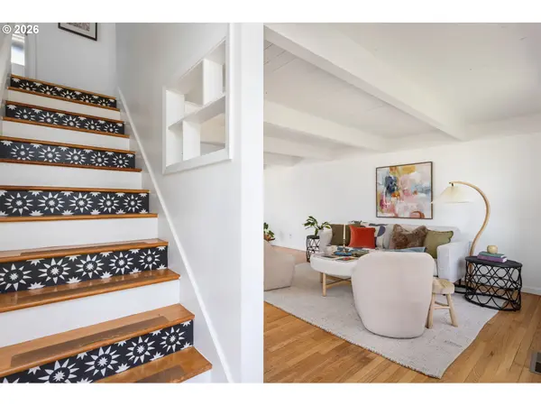 3308 SE 165TH AVE, Portland, OR 97236