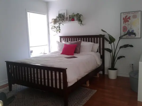 151 Dovercourt RD #Upper, Toronto C01, ON M6J 3C5