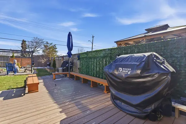 1287 Astra AVE, Oshawa, ON L1K 1H3