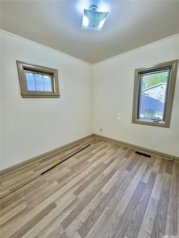 712 6th STREET E, Prince Albert, SK S6V 0N8