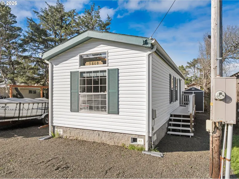 5860 HOLLY AVE, Cloverdale, OR 97112