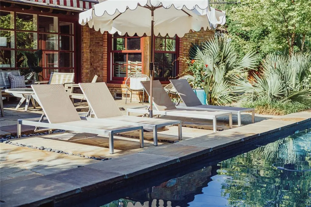 5301 W Mockingbird Lane, Dallas, TX 75209