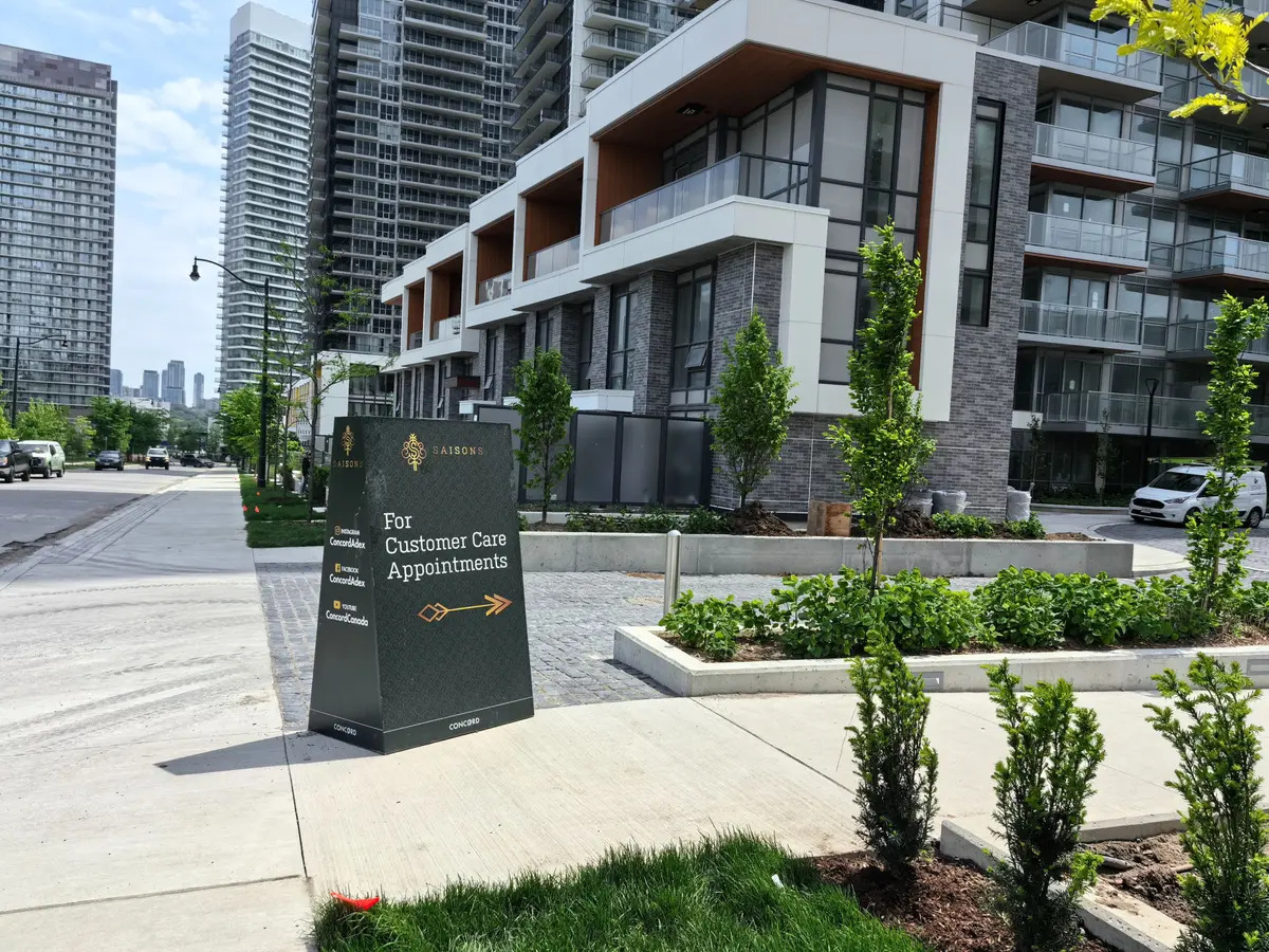 27 Mcmahon DR #2702, Toronto C15, ON M2K 0C2