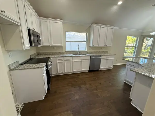 9704 Pinewood Drive, Denton, TX 76207