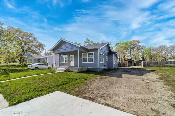 1014 Sycamore Avenue, Corsicana, TX 75110