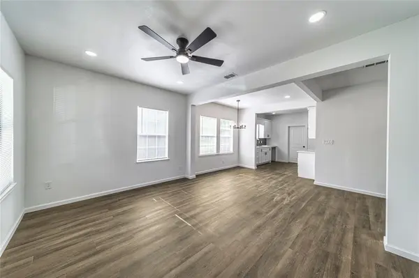 1014 Sycamore Avenue, Corsicana, TX 75110