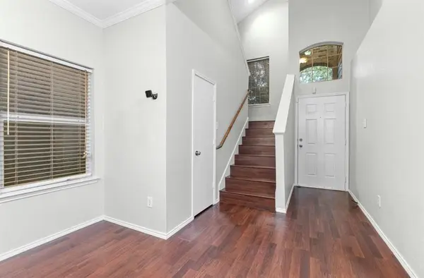 3521 Apple Valley Way, Dallas, TX 75227