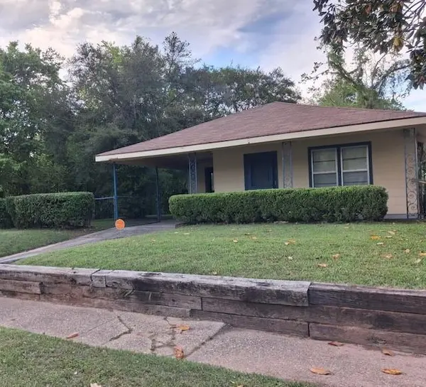 104 E Elmwood Street, Shreveport, LA 71104