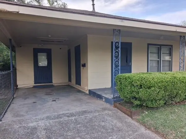 104 E Elmwood Street, Shreveport, LA 71104