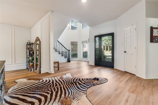 9122 Cochran Heights Drive, Dallas, TX 75220