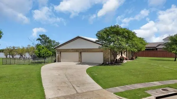 348 Hardwicke Lane, Little Elm, TX 75068