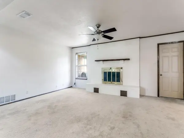 118 Perkins Road, Krugerville, TX 76227