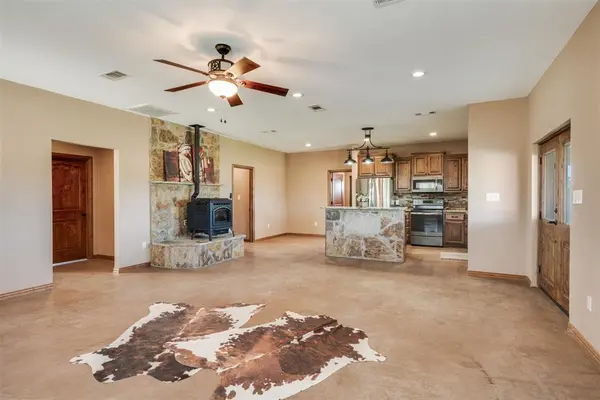 473 Clountz Lane, Pottsboro, TX 75076