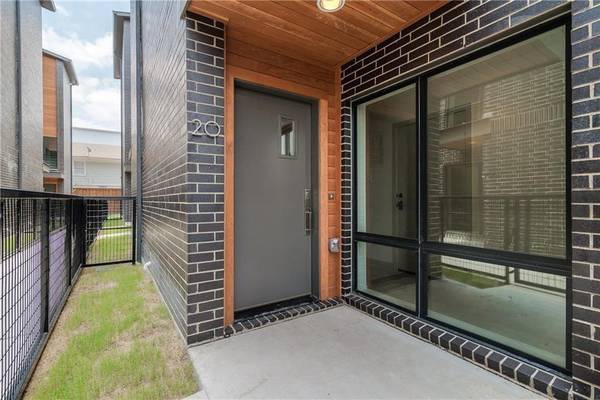 2290 N Fitzhugh Avenue #20, Dallas, TX 75204