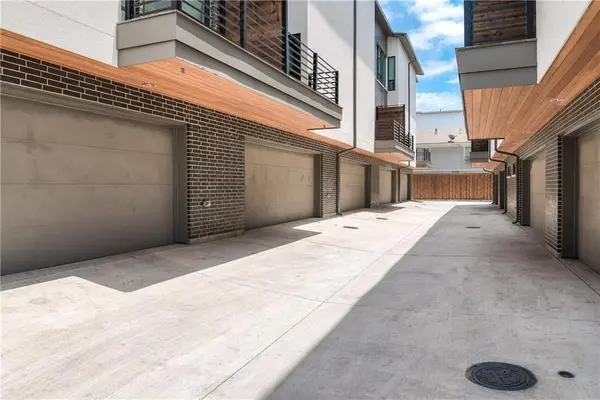 2290 N Fitzhugh Avenue #20, Dallas, TX 75204