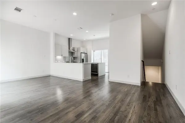 2290 N Fitzhugh Avenue #20, Dallas, TX 75204