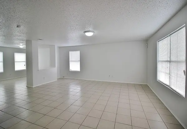 3325 Tioga Street, Dallas, TX 75241