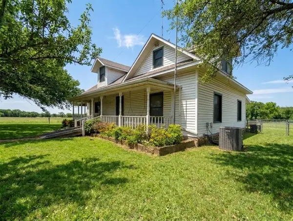 12031 Paradise, Bluff Dale, TX 76433