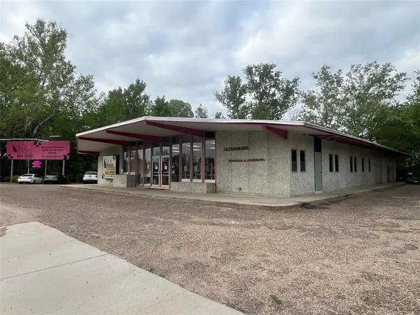 2900 Youree Drive, Shreveport, LA 71104