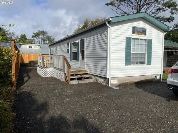 5860 HOLLY AVE, Cloverdale, OR 97112