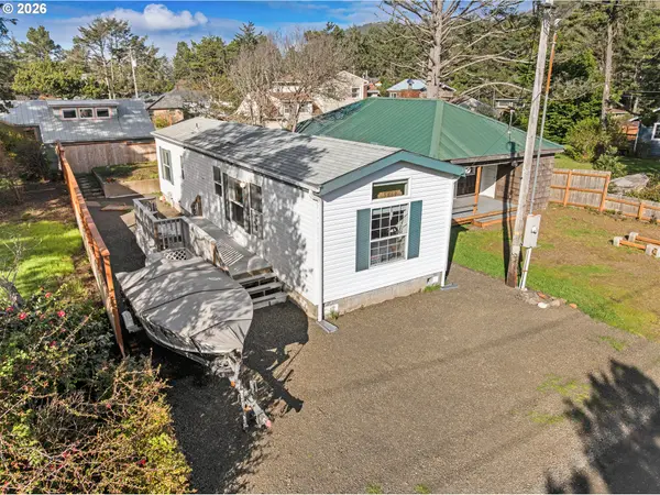 5860 HOLLY AVE, Cloverdale, OR 97112