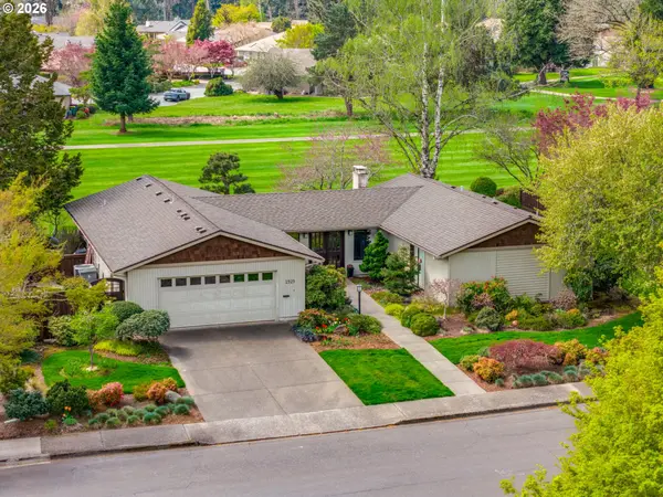 1925 NW ST ANDREWS DR, Mc Minnville, OR 97128